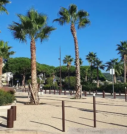 Appartement And Pour 2 A 3 Personnes *